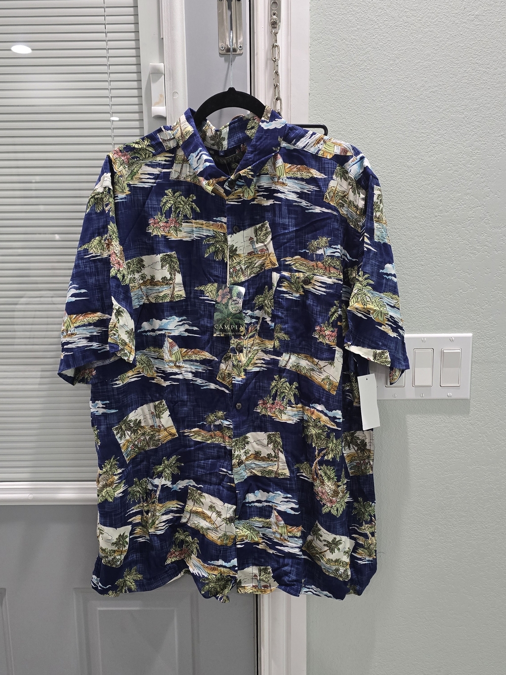 Men's Navy Tropical Print Short-Sleeve Button-Down Shirt